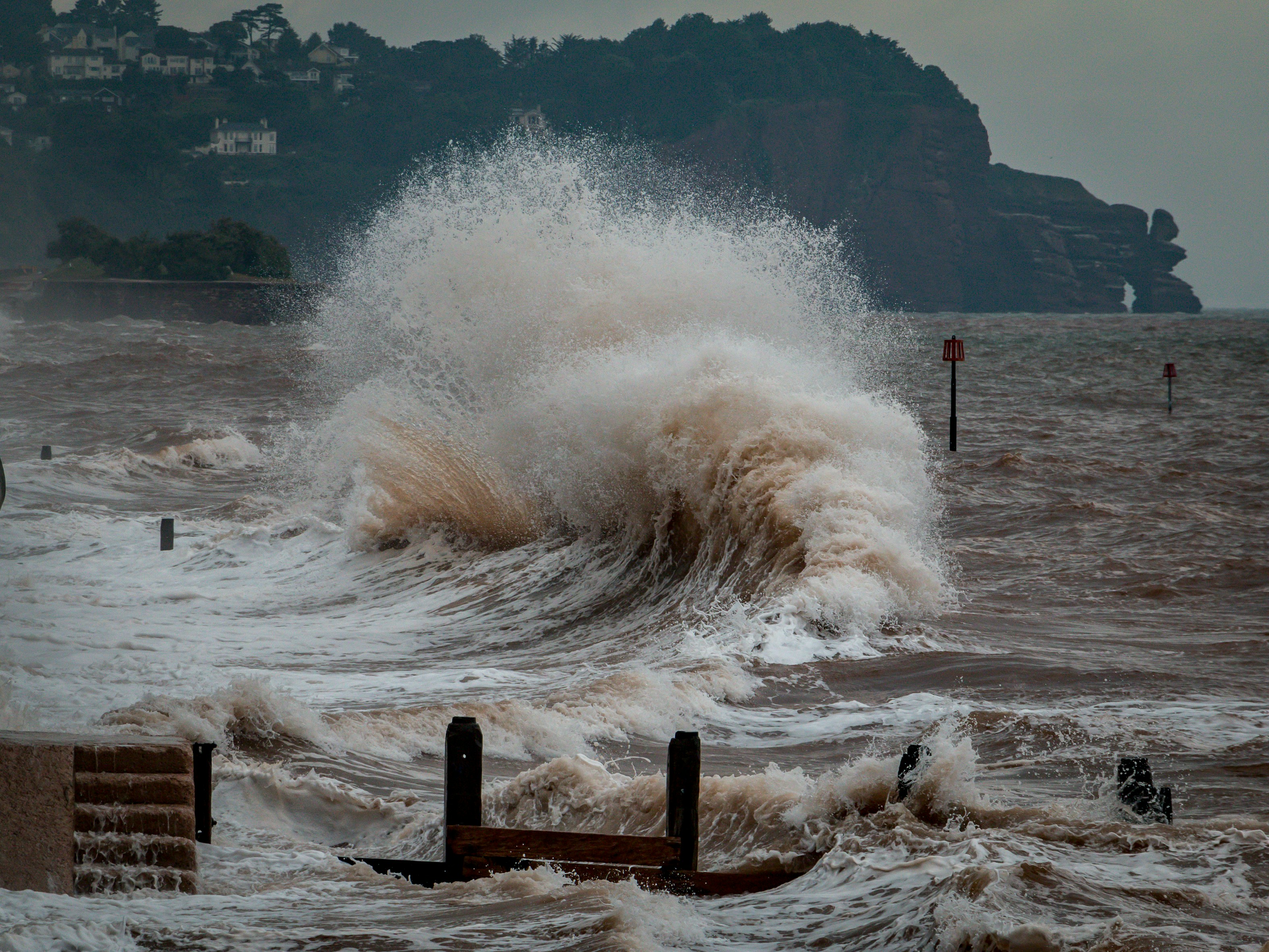 Major Earthquake Off Russia's Coast Triggers Alaska Tsunami Warning