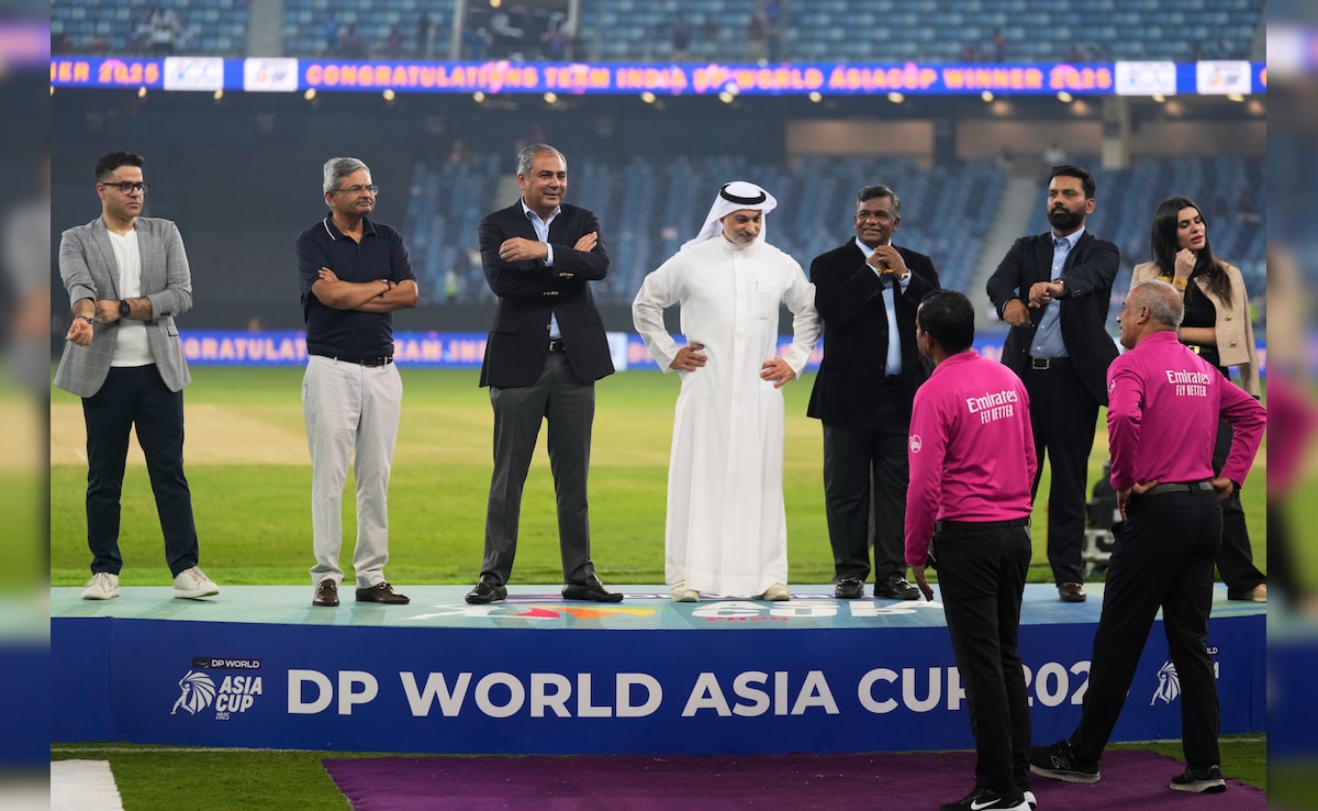 एशिया कप ट्रॉफी विवाद: आईसीसी से बाहर किए जाएंगे मोहसिन नकवी? BCCI उठाने जा रही यह अगला कदम- रिपोर्ट