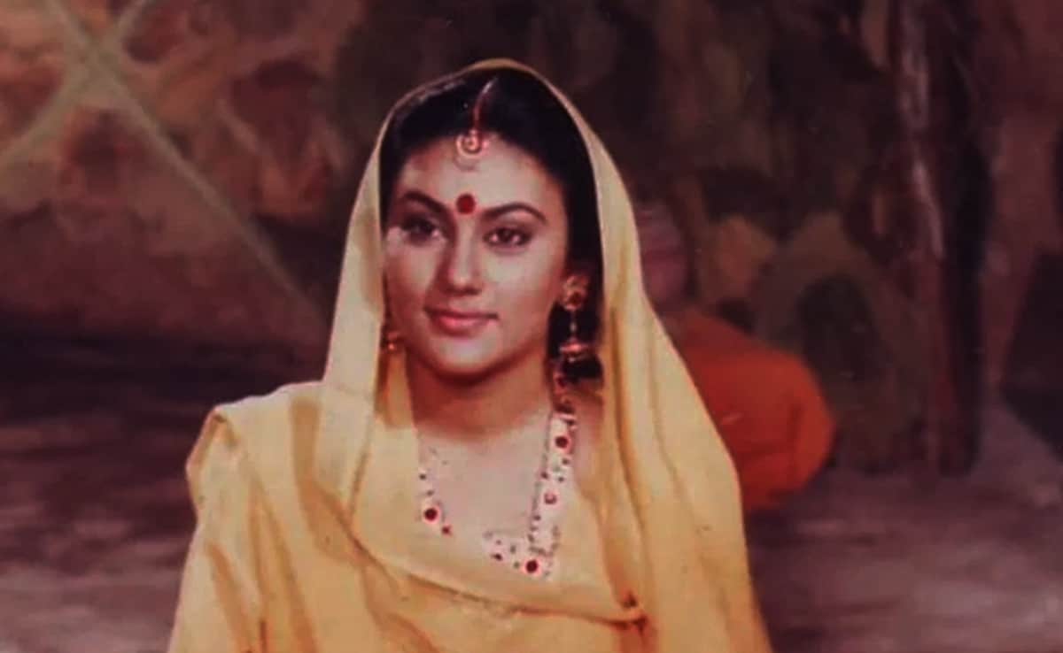 Why Ramayana Actress Dipika Chikhila Had To Wear Sarees In Her 20s