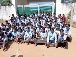 Rajasthan: प्रिंसिपल के ट्रांसफर के विरोध में स्कूल पर ताला जड़ कर बैठ बच्चे, 7 दिन से ग्रामीण भी दे रहे हैं धरना Rajasthan: प्रिंसिपल के ट्रांसफर के विरोध में स्कूल पर ताला जड़ कर बैठ बच्चे, 7 दिन से ग्रामीण भी दे रहे हैं धरना