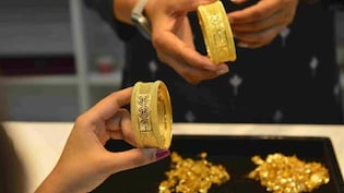 Gold Price Today: आज फिर औंधे मुंह गिरे सोने-चांदी के भाव, जानें आपके शहर में 10 ग्राम गोल्ड का ताजा रेट
