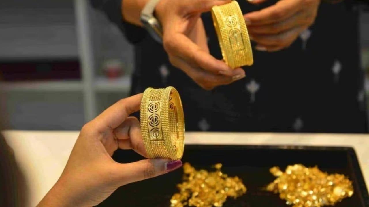 Gold-Silver Price Today: अचानक सोना-चांदी हुआ सस्ता, आज कितने घट गए दाम? जानें अपने शहर का ताजा भाव