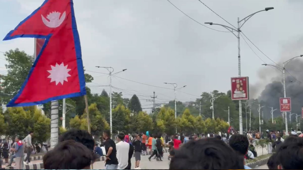 वह कॉलेज से आया था, उसके सिर पर गोली मारी... काठमांडू में गुस्से से फट पड़ी नेपाली युवती