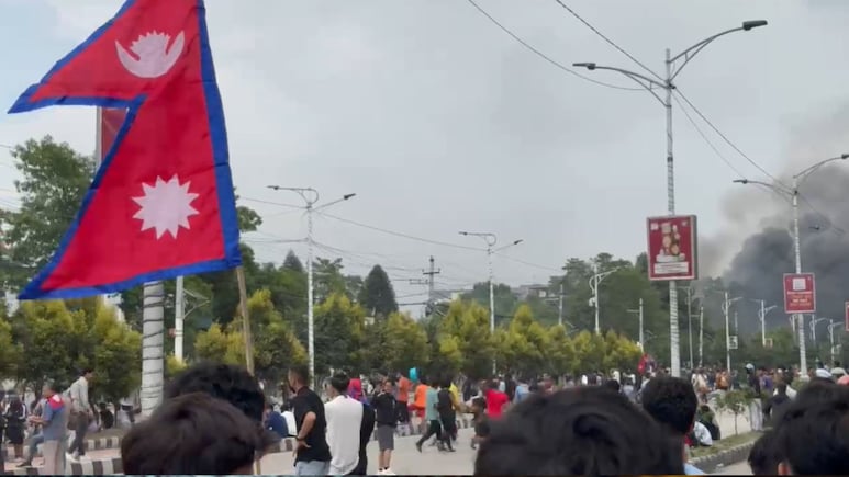 वह कॉलेज से आया था, उसके सिर पर गोली मारी... काठमांडू में गुस्से से फट पड़ी नेपाली युवती