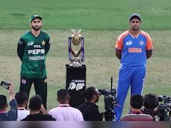 Shastri Talks To SKY, Waqar To Pak Captain As Final Starts On Surprising Note