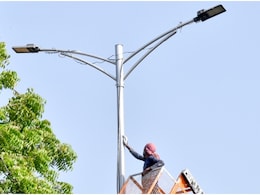 राजस्थान के शहरों में लगेंगी 2 लाख LED स्ट्रीट लाइटें, दीवाली से पहले जगमग होंगी सड़कें राजस्थान के शहरों में लगेंगी 2 लाख LED स्ट्रीट लाइटें, दीवाली से पहले जगमग होंगी सड़कें