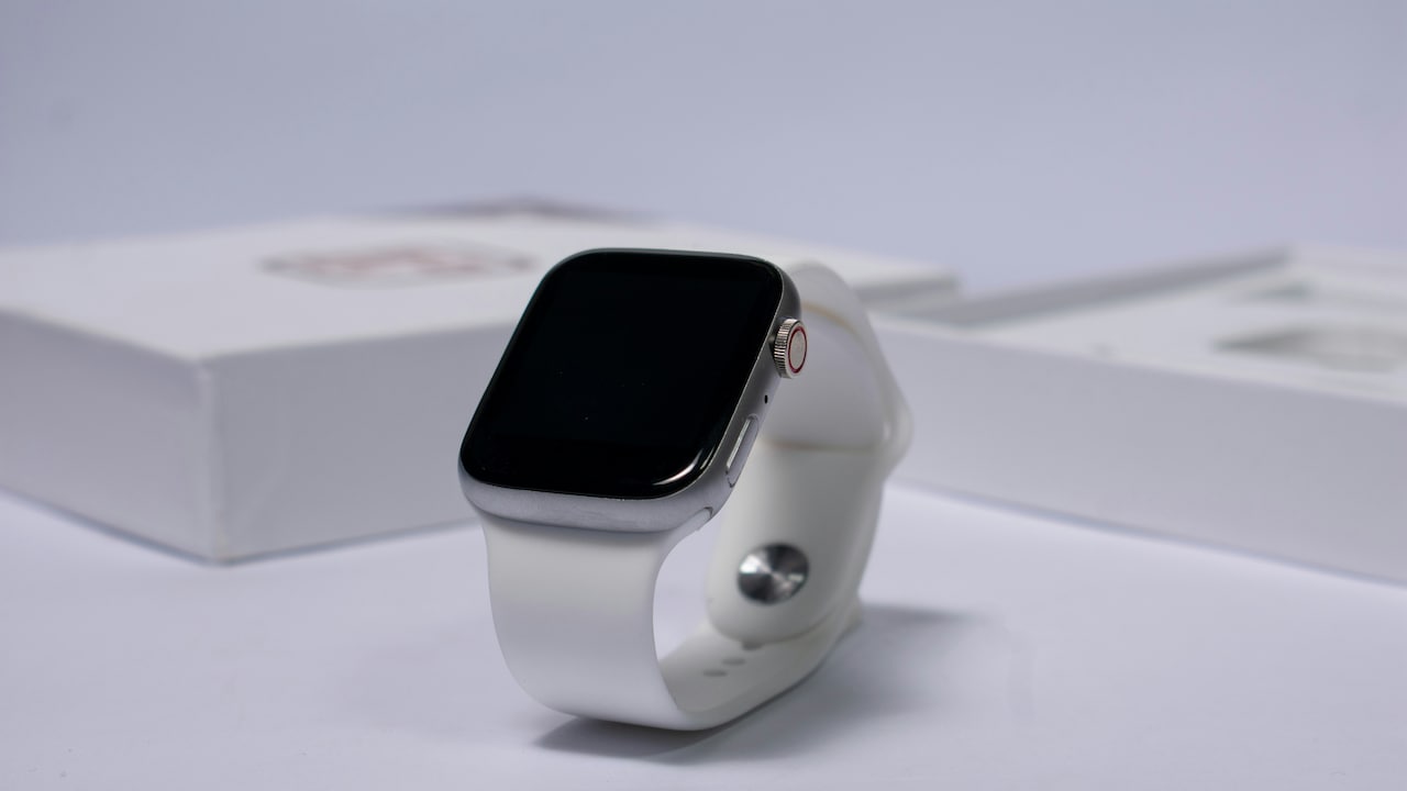 Upgrade your smartwatch with bluetooth Calling feature from Amazon