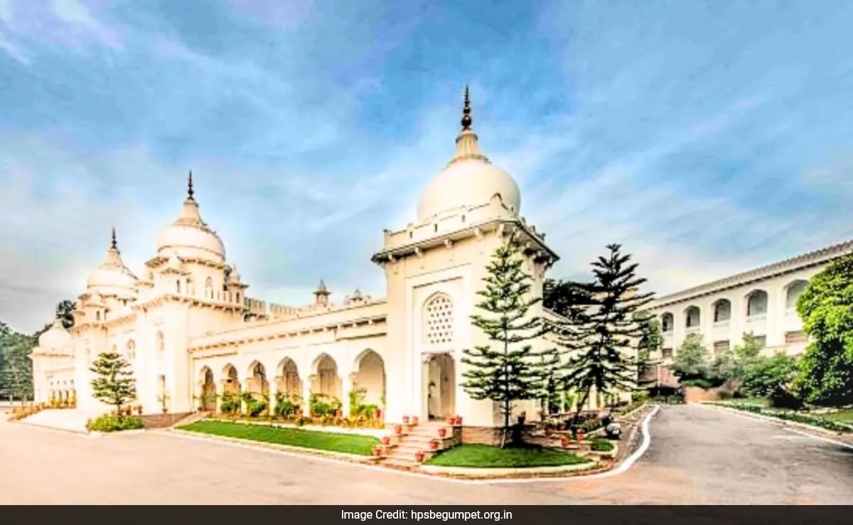 Hyderabad School's Alumni Lead Global Companies