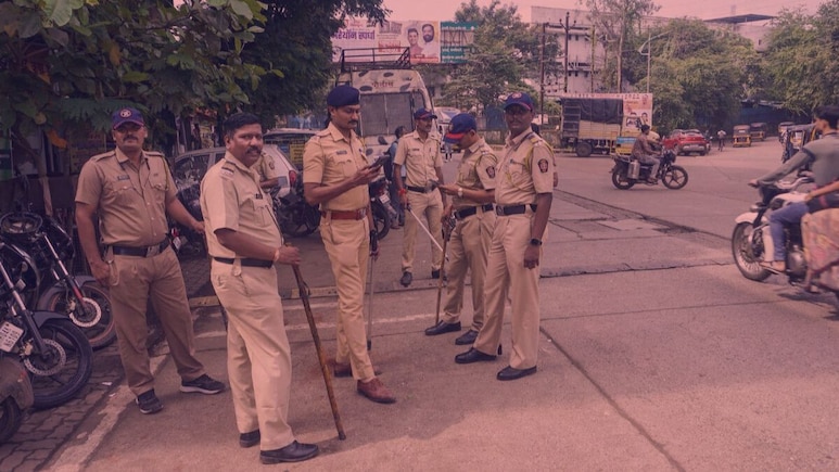 महाराष्ट्र के बीड में फंदे से लटका मिला तीन साल की बच्ची का शव, कुछ दिन पहले पिता ने किया था सुसाइड