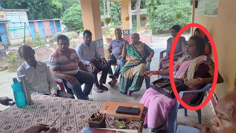 Teacher Thrashes Students With Stick For Not Touching Her Feet, Suspended