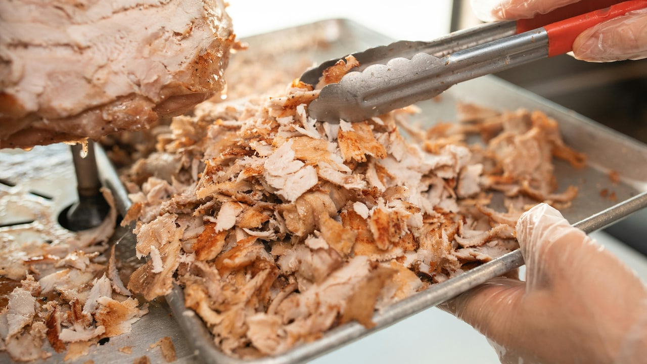You can use food processors to shred meat