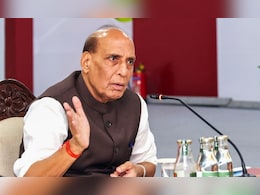 रक्षा मंत्री राजनाथ सिंह ने संयुक्त कमांडर सम्मेलन में अदृश्य खतरों से निपटने की तैयारी पर दिया जोर रक्षा मंत्री राजनाथ सिंह ने संयुक्त कमांडर सम्मेलन में अदृश्य खतरों से निपटने की तैयारी पर दिया जोर