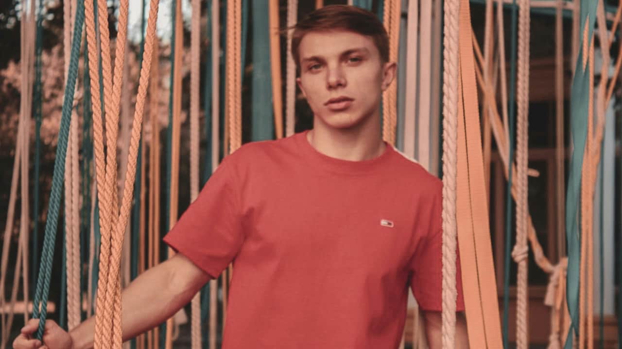 Pick casual T-shirts for men that Suit every body type
