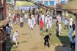 Cops Crackdown After Violence: Eyewitness Narrate Bareilly Violence Horror Cops Crackdown After Violence: Eyewitness Narrate Bareilly Violence Horror