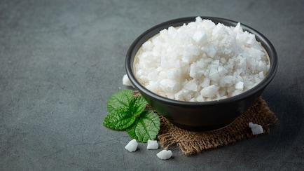 Is Camphor Good For Brain Health? Benefits And Risks Explained