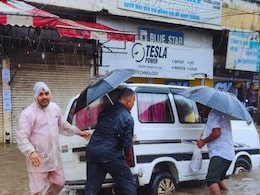 Rain Update : आजही पावसाचं धुमशान, कोणत्या जिल्ह्यांना तडाखा? जालनातील 10 हजार नागरिकांचं स्थलांतर Rain Update : आजही पावसाचं धुमशान, कोणत्या जिल्ह्यांना तडाखा? जालनातील 10 हजार नागरिकांचं स्थलांतर