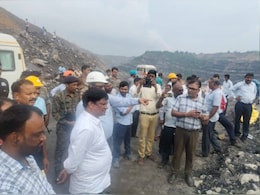 धनबाद में भू-धंसान के दो बड़े हादसे, छह मजदूरों की मौत की आशंका, आधा दर्जन घर जमींदोज धनबाद में भू-धंसान के दो बड़े हादसे, छह मजदूरों की मौत की आशंका, आधा दर्जन घर जमींदोज