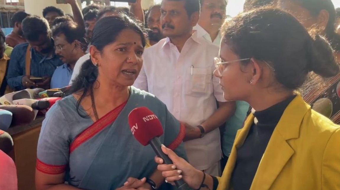 "We Didn't Run Away": DMK's Kanimozhi Jabs TVK Chief Vijay Over Stampede