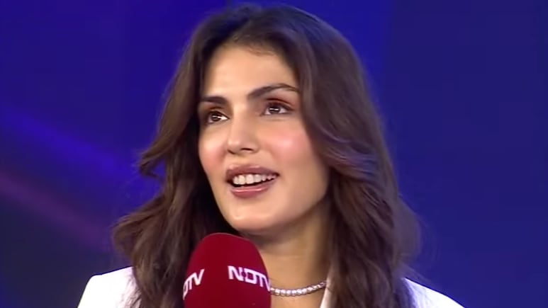 7 साल बाद फिर एक्टिंग की दुनिया में कदम रख रहीं रिया चक्रवर्ती, बोलीं- नया खून पुराने पैसों से मिला...