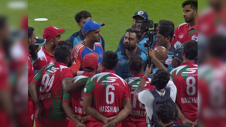 IND vs Oman: सूर्यकुमार यादव ने जीत के बाद ओमान के खिलाड़ियों को क्या कहा? सामने आया वीडियो