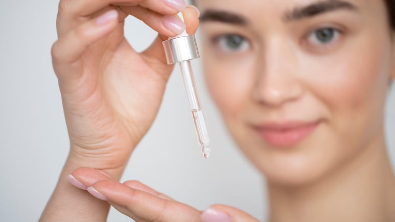 Harvard-Trained Dermatologist Shares 4 Ways To Use Retinol, And It's Not For Your Face