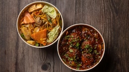 Hakka Noodles, Chilli Chicken And 5 More Desi Chinese Food Combos You Cannot Miss