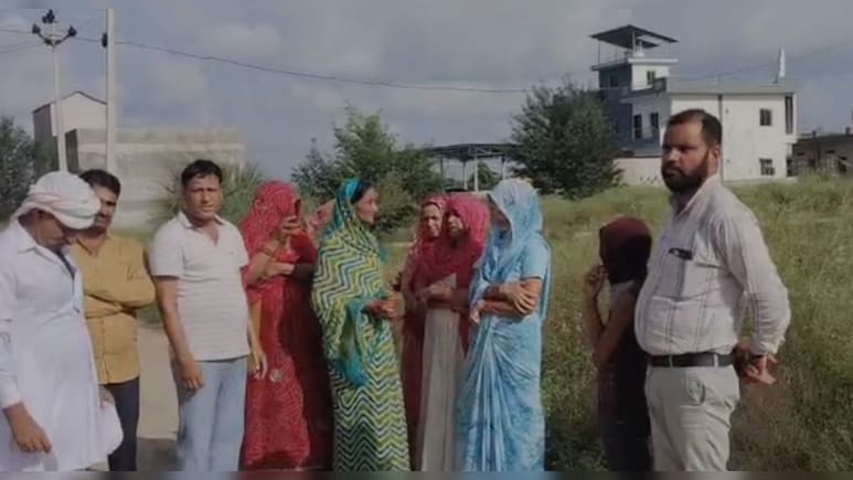 खाटूश्‍यामजी रोड पर मह‍िला के साथ हो गया कांड, गाय को रोटी ख‍िलाकर लौट रही थी वापस