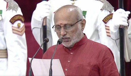सीपी राधाकृष्णन बने देश के 15वें उपराष्ट्रपति, राष्ट्रपति द्रौपदी मुर्मू ने दिलाई शपथ, पीएम मोदी रहे मौजूद
