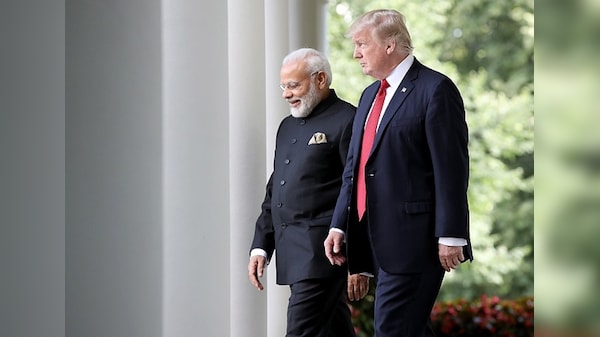 अमेरिका ने भारत पर टैरिफ घटाया, 50 की जगह अब 18% लगेगा, PM मोदी-ट्रंप की बातचीत के बाद बड़ा ऐलान