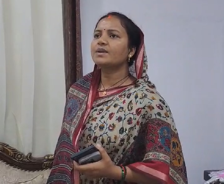 मंत्री लक्ष्मी राजवाड़े ने भारत और पाकिस्तान मैच को लेकर दिया बयान मंत्री लक्ष्मी राजवाड़े ने भारत और पाकिस्तान मैच को लेकर दिया बयान