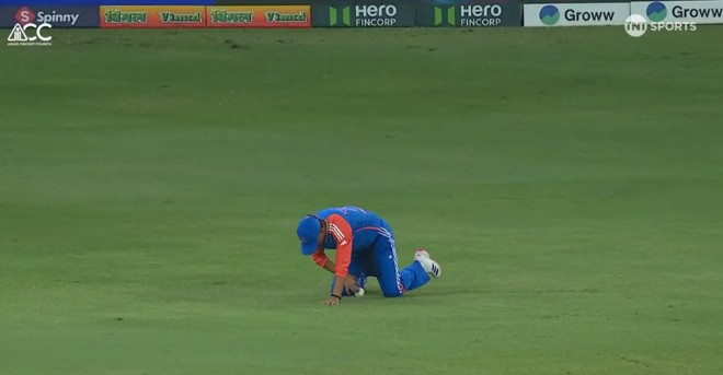 Ind vs Pak: 'आज भारतीय  फील्डिंग', पूर्व ओपनर के मुंह से शब्द नहीं निकला, सोशल मीडिया भड़का