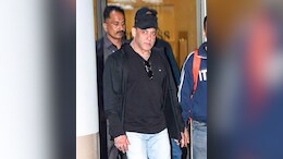 लद्दाख में फिल्म की शूटिंग कर मुंबई लौटे सलमान खान, क्लीन शेव में दिखा भाईजान का नया लुक