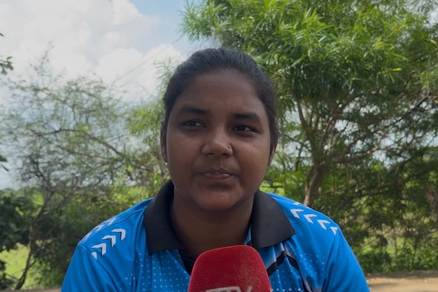 ओम कुमार की बहन. ओम कुमार की बहन.