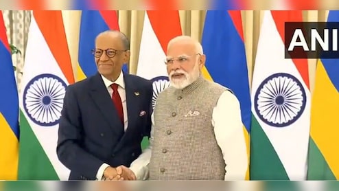 LIVE: स्थानीय मुद्रा में व्यापार करने के लिए कदम उठाएंगे...मॉरीशस पीएम से मुलाकात के बाद पीएम मोदी