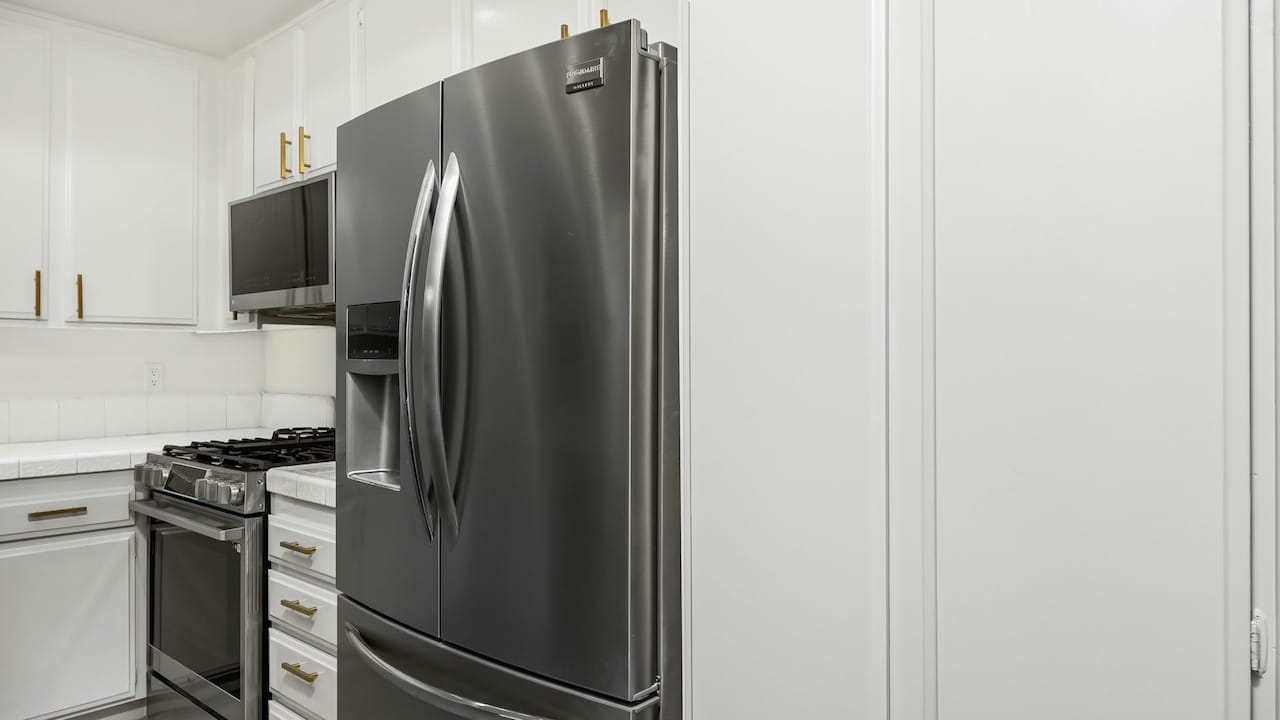 Most 325L refrigerators are budget-friendly