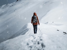 How To Plan The Chadar Trek: Permits, Packing, And Safety Tips How To Plan The Chadar Trek: Permits, Packing, And Safety Tips