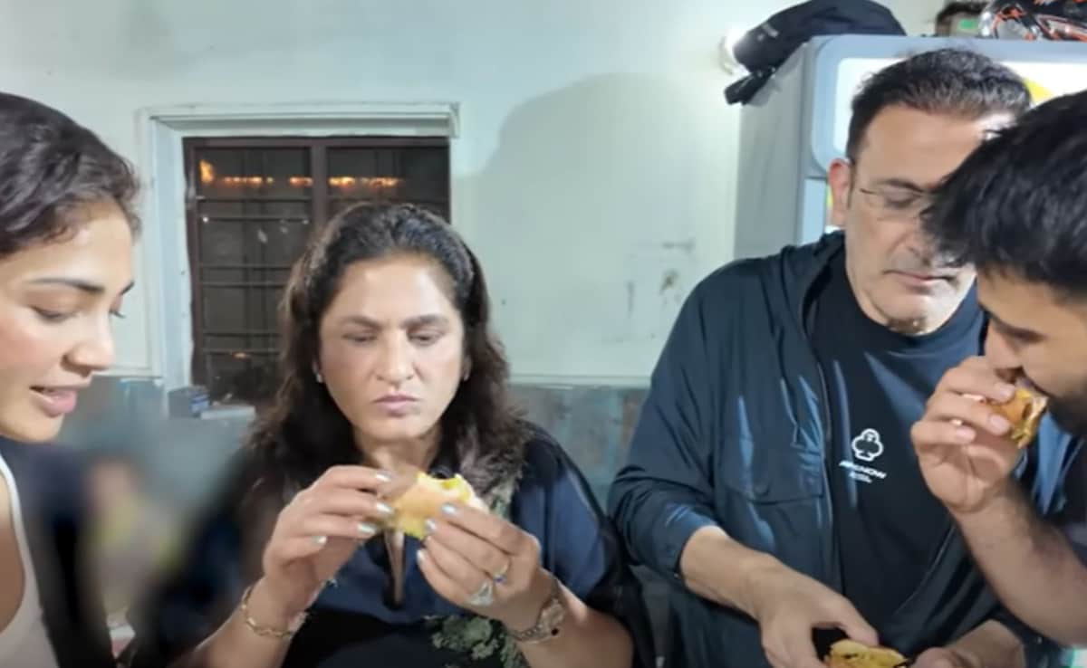 Archana Puran Singh Enjoys Bun Tikki With Family Amid Heavy Rainfall In Dehradun, Yogita Bihani Joins Them
