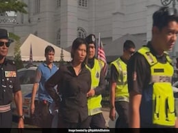 41-Year-Old Woman Who Tried To Hug Malaysian Monarch Charged With Assault 41-Year-Old Woman Who Tried To Hug Malaysian Monarch Charged With Assault