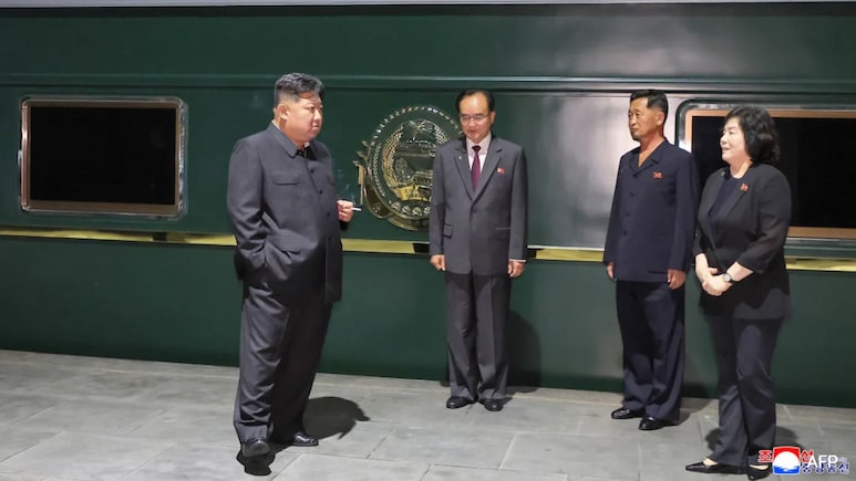 Kim Jong Un's Teen Daughter, N Korea's Front Runner Makes International Debut