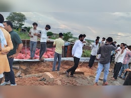 दिल्ली-मुंबई एक्सप्रेस-वे पर बड़ा हादसा, लालसोट के मंदिर से लौट रही महिलाओं को ट्रक ने रौंदा; 4 की मौत दिल्ली-मुंबई एक्सप्रेस-वे पर बड़ा हादसा, लालसोट के मंदिर से लौट रही महिलाओं को ट्रक ने रौंदा; 4 की मौत