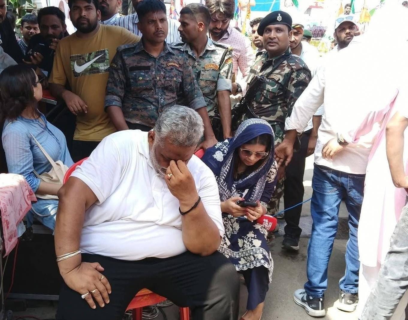 पप्पू यादव को फिर कांग्रेस की गाड़ी से उतारा? बहस के बाद नाराज होकर सभा से चले गए, VIDEO वायरल