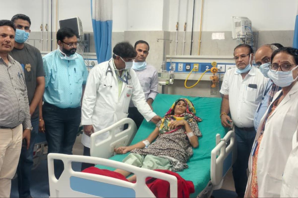 Rajasthan News: जयपुर में महिला के पेट से निकला 6 किलो बालों का गुच्छा,  डॉक्टरों ने बताया दुर्लभ बीमारी