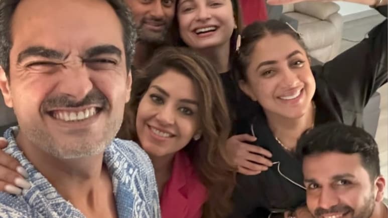After Confirming Relationship, Esha Deol's Ex-Husband Bharat Takhtani Shares New Pic With Meghna Lakhani After Confirming Relationship, Esha Deol's Ex-Husband Bharat Takhtani Shares New Pic With Meghna Lakhani