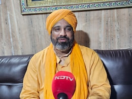 Ind vs Pak में नो हैंडशेक पर अजमेर दरगाह के उत्तराधिकारी बोले- "जो हाथ खून से सने हो, उनसे हाथ नहीं मिलाते" Ind vs Pak में नो हैंडशेक पर अजमेर दरगाह के उत्तराधिकारी बोले- "जो हाथ खून से सने हो, उनसे हाथ नहीं मिलाते"