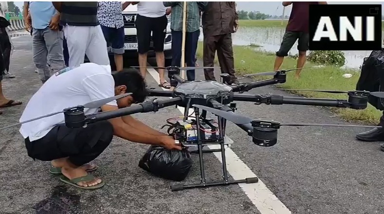 पंजाब सरकार की बड़ी पहल, बाढ़ पीड़ितों को राहत सामग्री भेजने के लिए उतारे ड्रोन