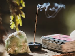 Burning Agarbattis Every Day Could Be Like Smoking Cigarettes, Warns Doctor Burning Agarbattis Every Day Could Be Like Smoking Cigarettes, Warns Doctor