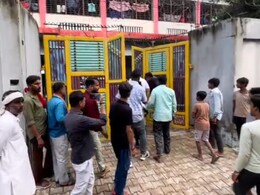 अलवर हॉस्टल में दीवार के पीछे छिपी थी धर्मांतरण की काली दुनिया, बच्चों से कहते थे- नरक में जलोगे अलवर हॉस्टल में दीवार के पीछे छिपी थी धर्मांतरण की काली दुनिया, बच्चों से कहते थे- नरक में जलोगे