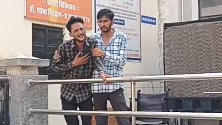 Rajasthan: बच्चों से भरी टेंपो पलटने से 1 बच्ची की मौत... 11 बच्चे घायल, अस्पताल में मचा कोहराम