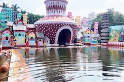 Kolkata Flooded, Pandals Hit: No Rain in 24 Hours, Yet Chaos Continues Kolkata Flooded, Pandals Hit: No Rain in 24 Hours, Yet Chaos Continues