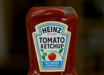 Food Giant Kraft Heinz To Split Into Two Companies With Separate Product Offerings Food Giant Kraft Heinz To Split Into Two Companies With Separate Product Offerings